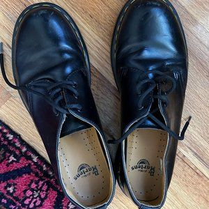 Doc Martens Oxfords